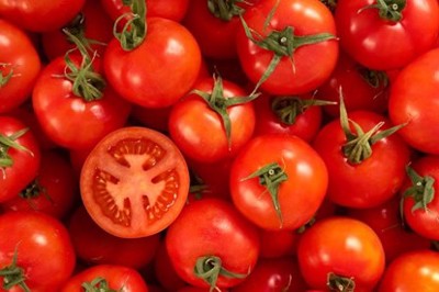 14 mẹo dưỡng da hoàn hảo cho bạn từ quả cà chua